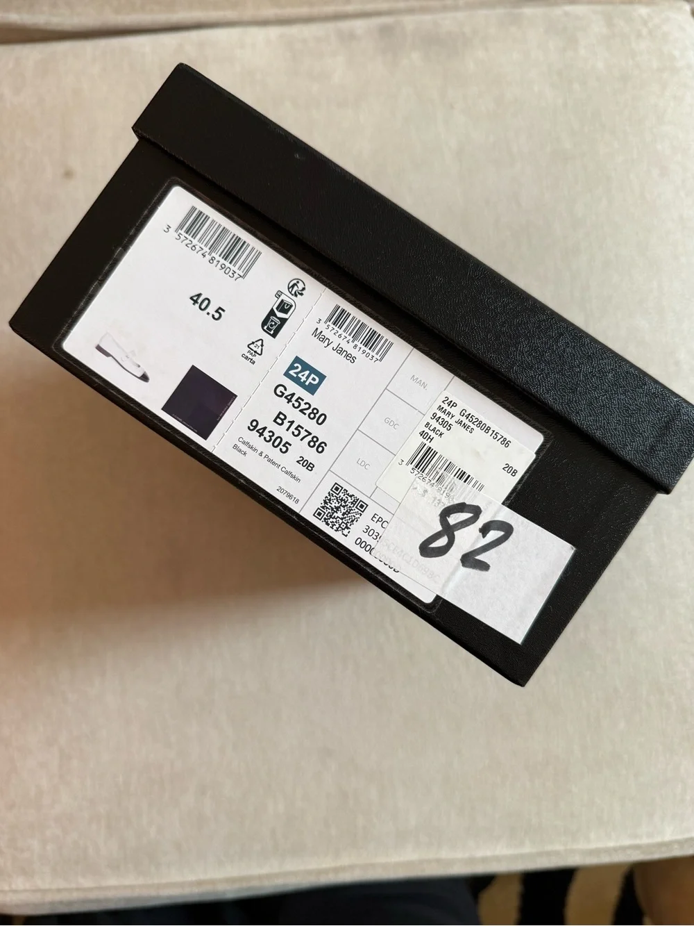 CHANEL Black Shoe Box with Dust Clothes